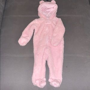 🎅🏼NEVER WORN! Carter’s Snowsuit Wintersuit